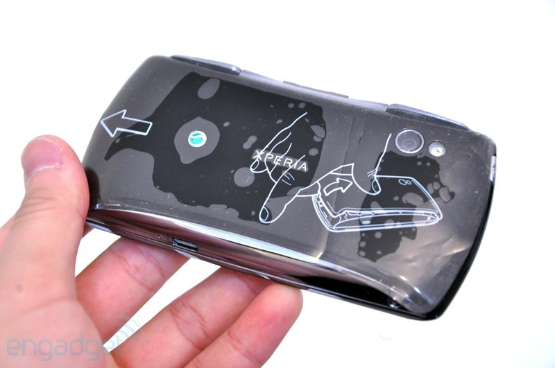 索尼Xperia Play(PS Phone)手机首发评测图片