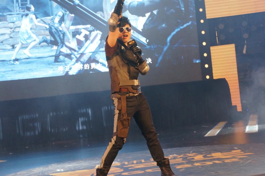 tgc2012演出 逆战代言人张杰现场献唱!