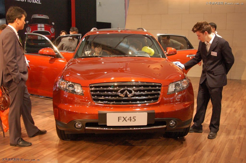 英菲尼迪FX車展高清大圖
