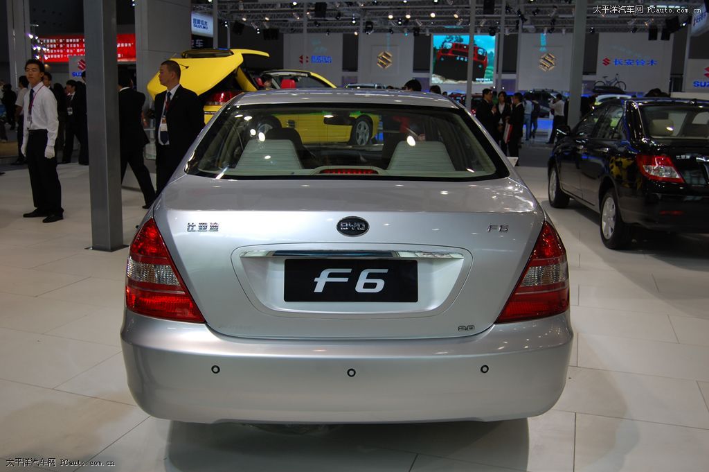 比亞迪F6車展高清大圖
