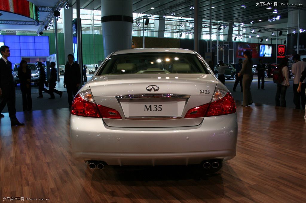 英菲尼迪M車展高清大圖